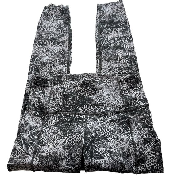 Lululemon Pants - Lululemon Athletica High-Rise Black & White Floral Wunder Under Leggings Size 6